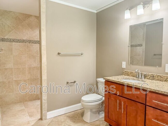 Building Photo - 46 Long Forest Dr