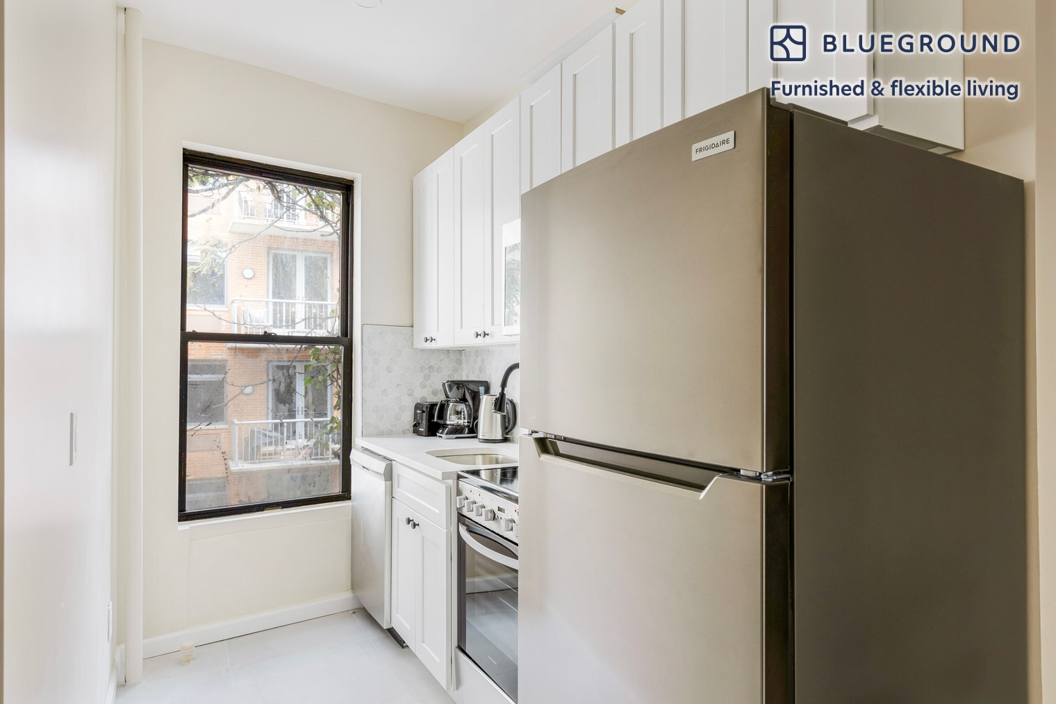 Building Photo - 251 W 18th St