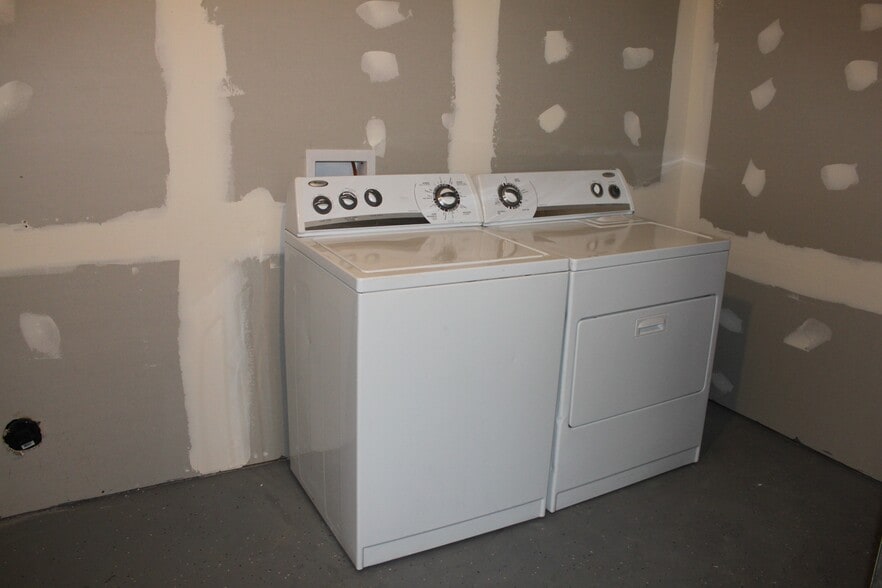 Building Photo - 429 W 2700 S