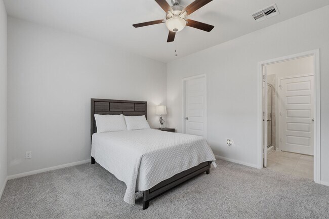 Building Photo - 8320 Bristlecone Pne Wy