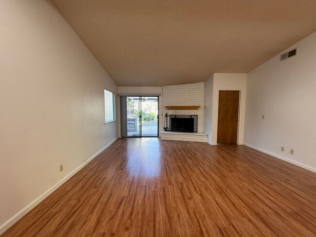 Building Photo - Creekridge Villas Single Story Condo in Gated Community in Orcutt with Easy Access to VSFB