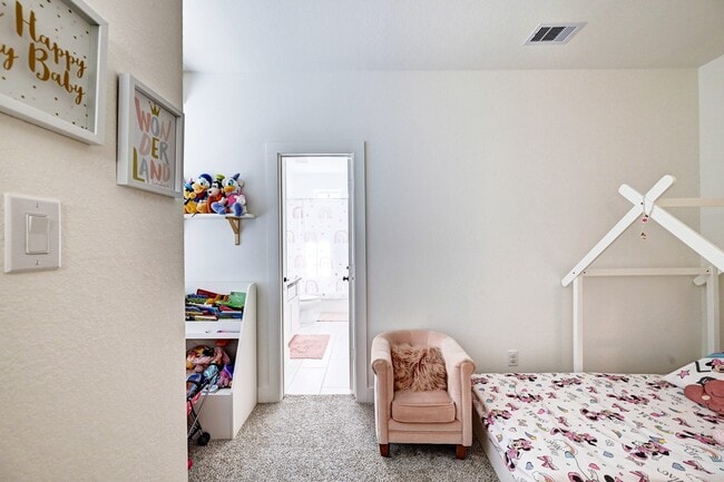 Building Photo - 1523 Cathedral Bend Drive