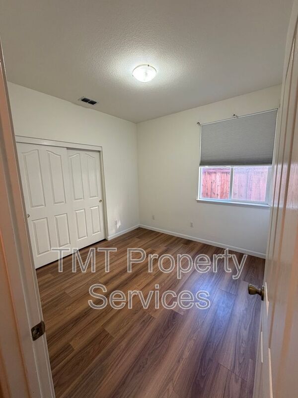 Building Photo - 9429 Gensler Ct