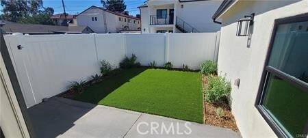 Building Photo - 523 N Lomita St