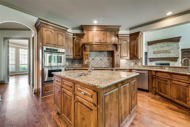 Building Photo - 2207 Kings Pass