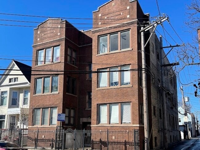 Building Photo - 1538 N Karlov Ave