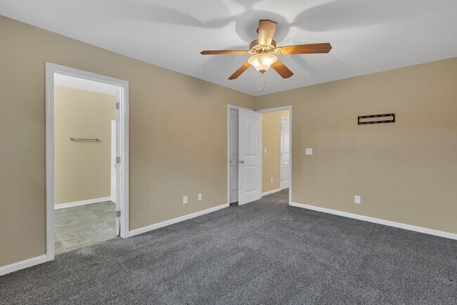 Building Photo - Welcome to Winstead Place!