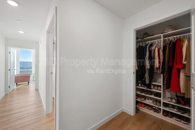 Building Photo - 52 Kirkwood Ave