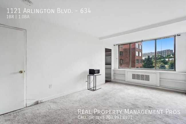 Building Photo - 1121 Arlington Blvd