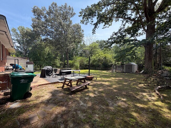 Building Photo - Charming 2 Bedroom Home with Spacious Yard in Henrico!