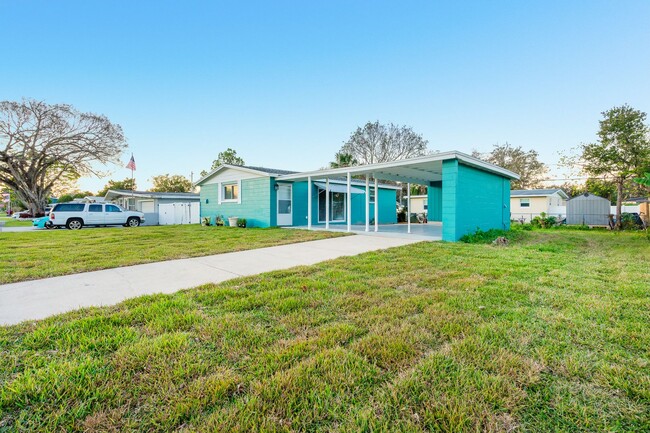 Building Photo - Cozy Home in South Daytona