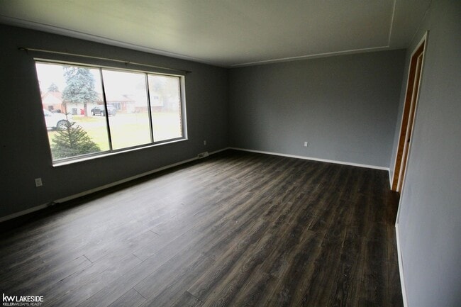 Building Photo - 18672 Beatrice St