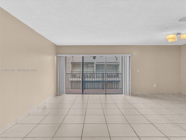 Building Photo - 210 NW 87th Ave