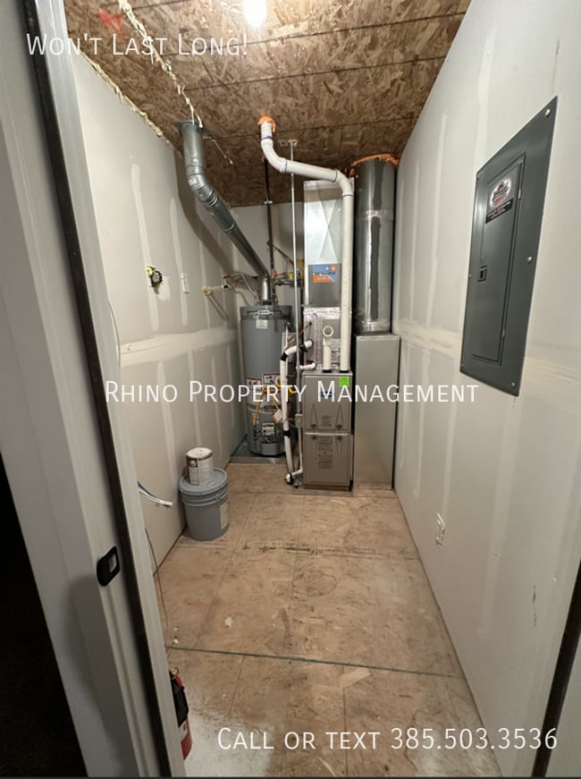 Building Photo - 429 N Northshore Dr