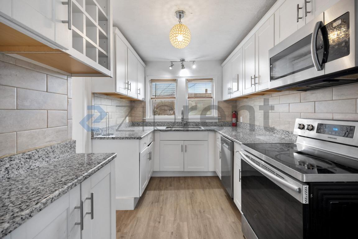 Building Photo - 11 1st Ave