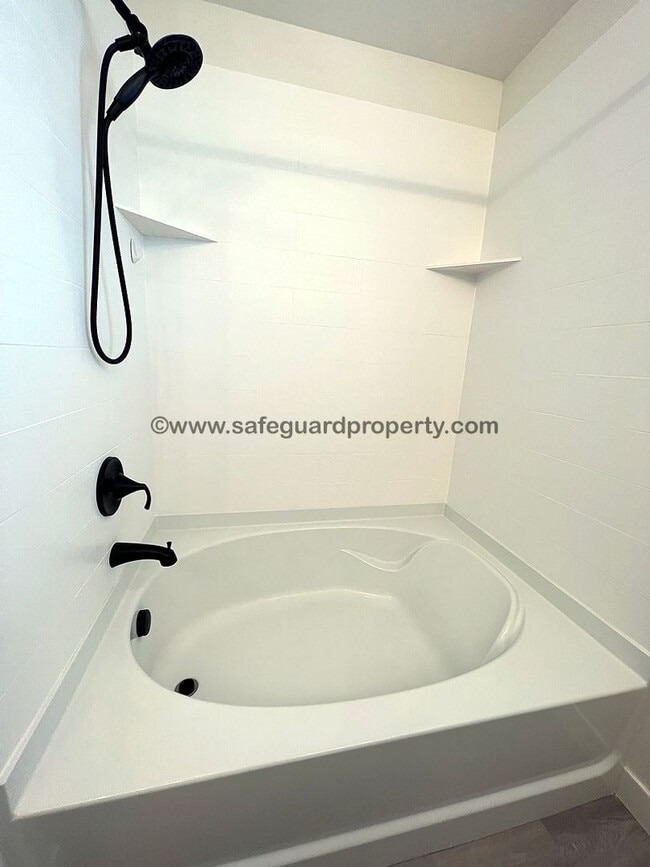 Building Photo - Fabulous Home in Eagle Mountain