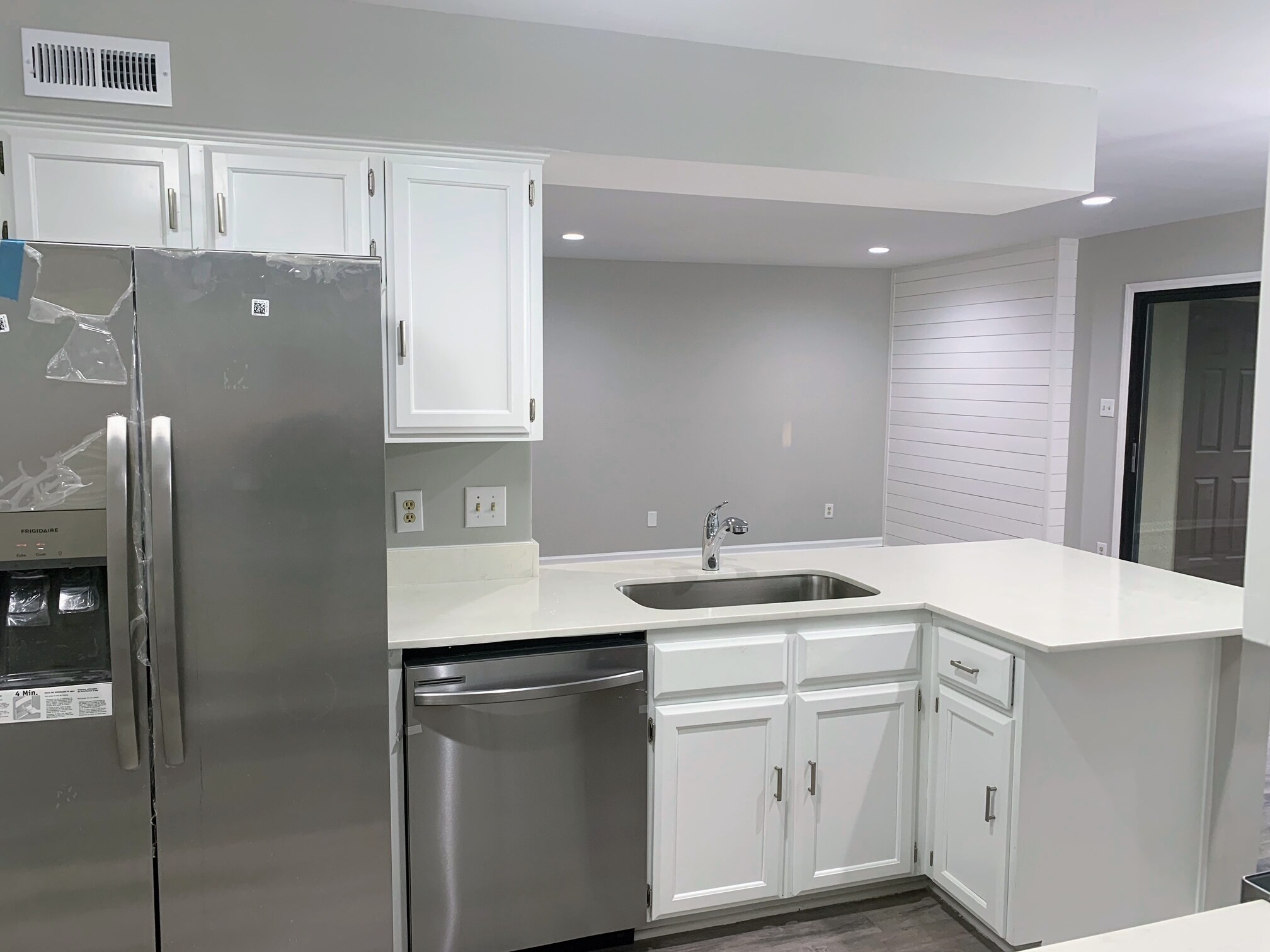 New appliances - 7224 Winery Ln