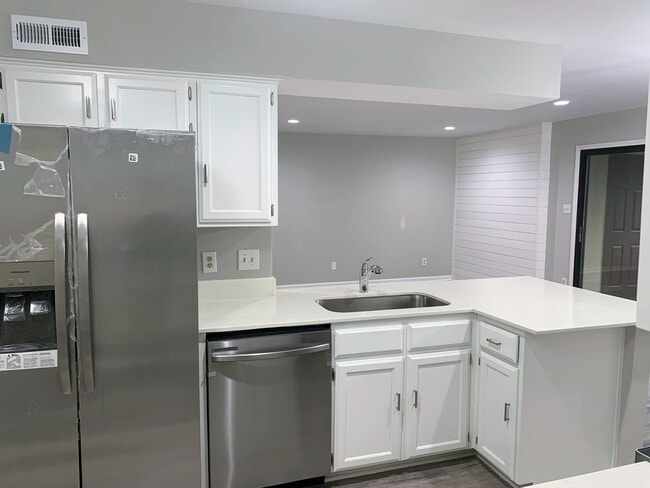 New appliances - 7224 Winery Ln