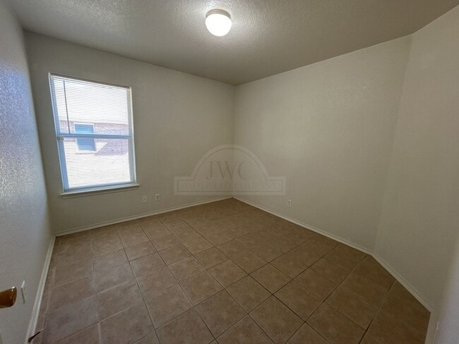 Building Photo - 207 Dale Earnhardt Dr