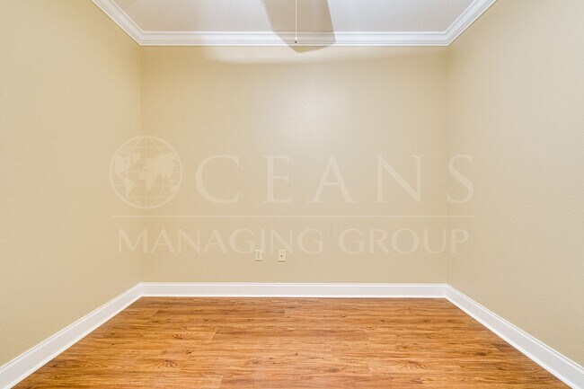 Building Photo - GORGEOUS Waterfront Condo in South Daytona
