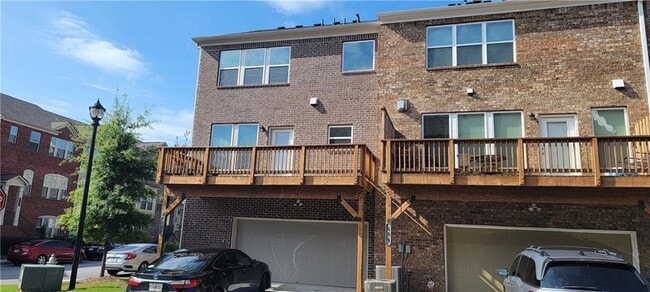 Building Photo - 596 Sunset Park Dr