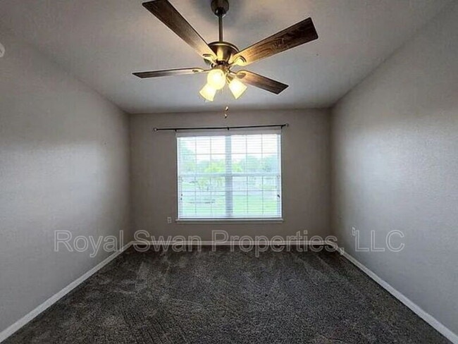 Building Photo - 2149 Winterset Dr