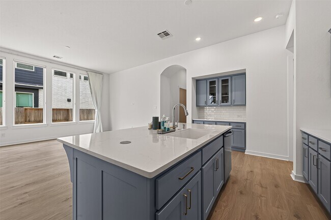 Building Photo - 5802 Reef Rdg Dr