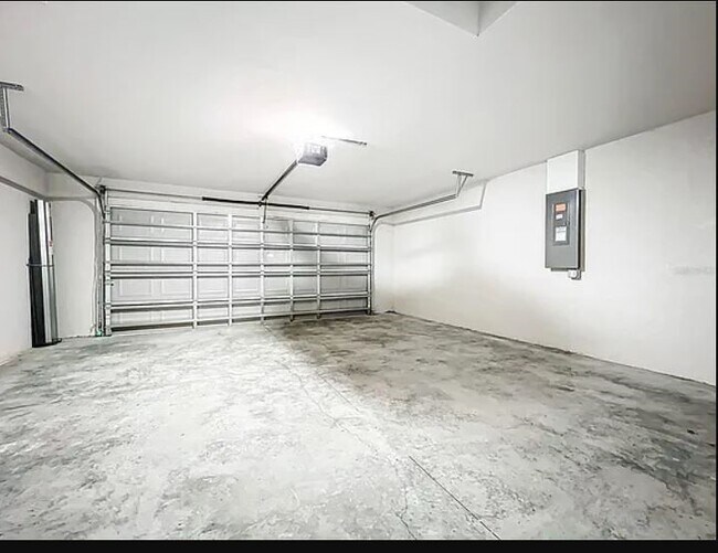 Building Photo - 1492 Biscayne Dr