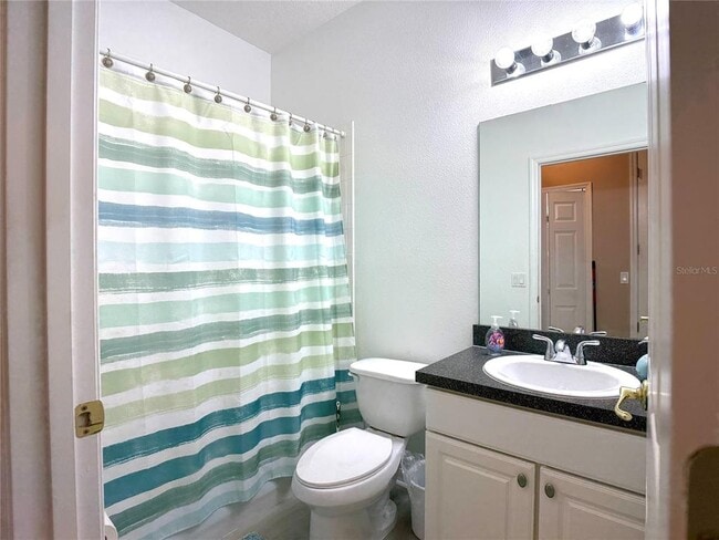 Building Photo - 353 Kensington Dr