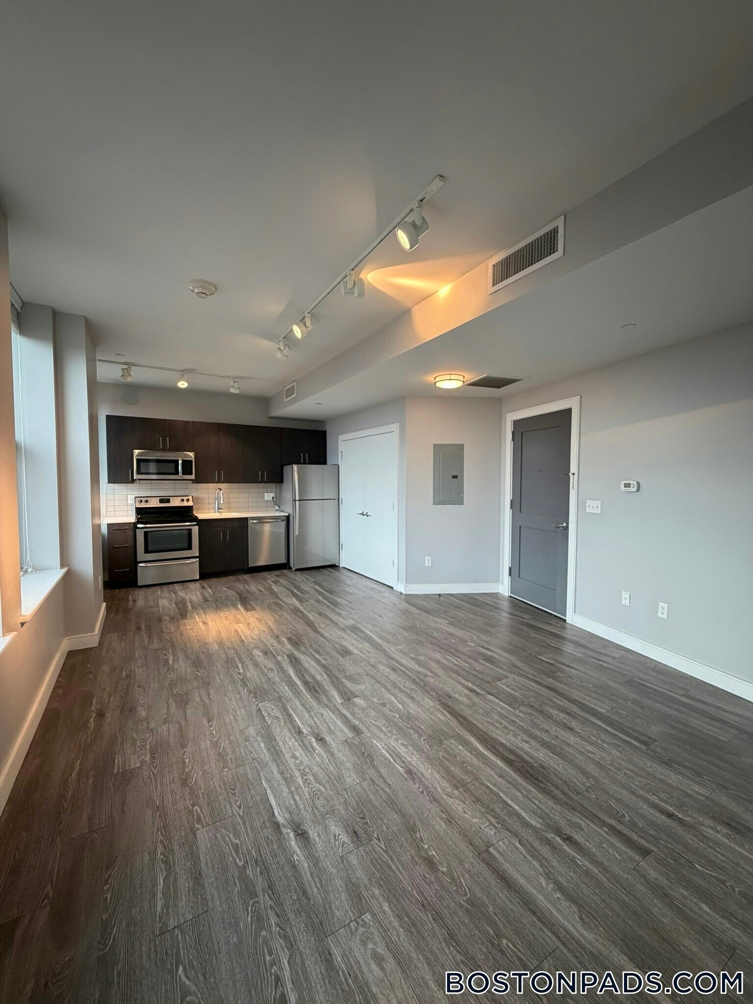 Building Photo - 23 Central Ave