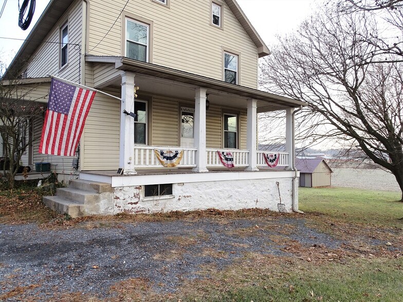 Building Photo - 6 N Peartown Rd