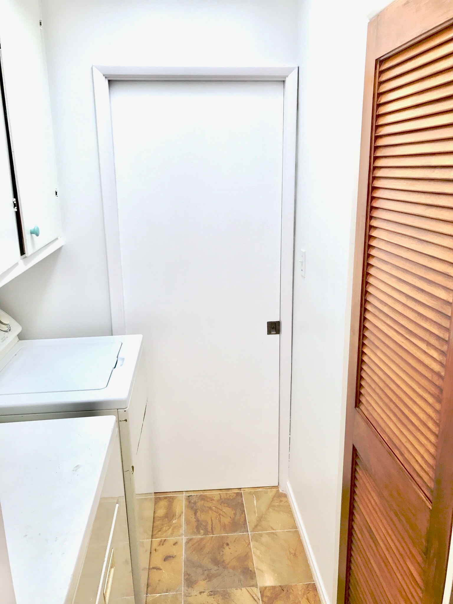 Building Photo - 17418 Califa St