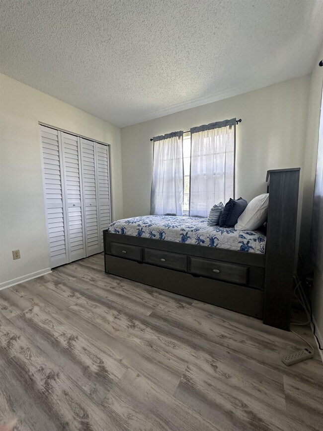 Building Photo - 776 Bahia Dr