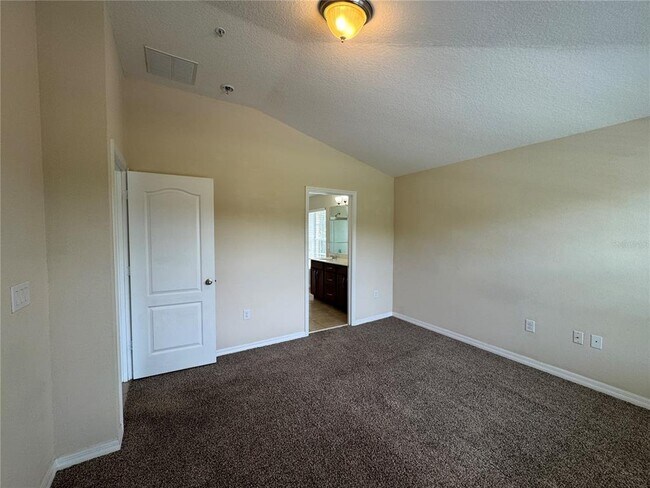 Building Photo - 10716 Dawson Lily Way