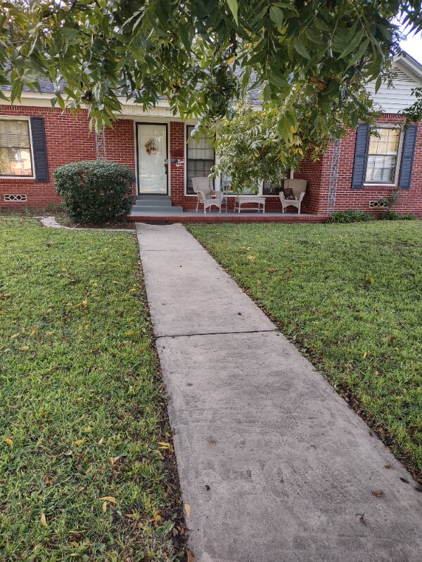 Building Photo - 30 N Trinity St