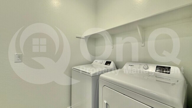 Building Photo - 24172 W Raymond St