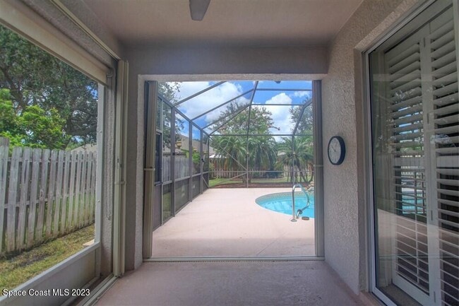 Building Photo - 1648 Kestrel Ct