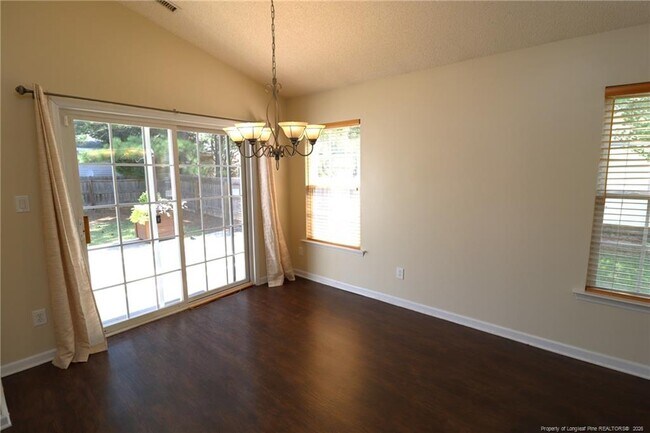 Building Photo - 503 Homestead Park Dr