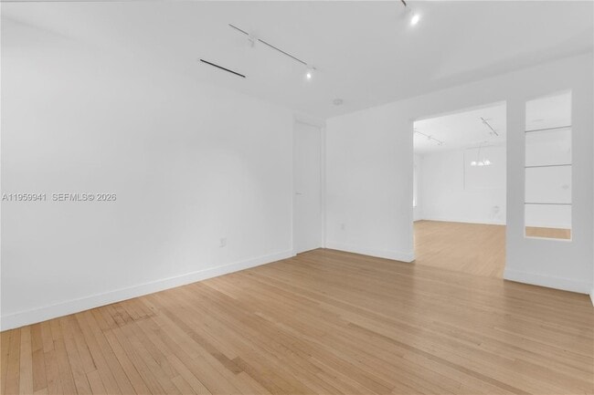 Building Photo - 1296 NE 99th St