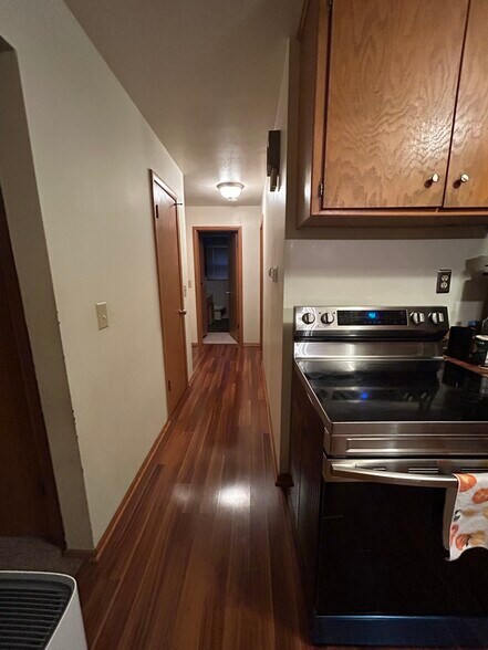 Building Photo - 1408 Winchell St