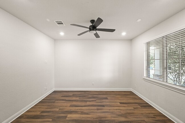 Building Photo - 15703 Monkey Rock Dr