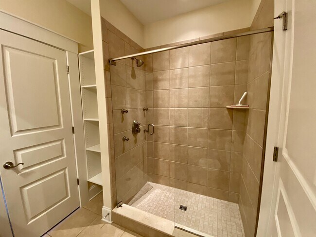 Building Photo - 65 Orvis Stone Cir