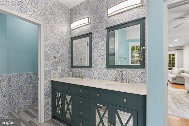 Building Photo - 9472 Lapstrake Ln