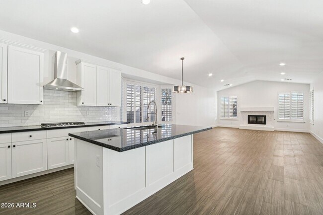 Building Photo - 6991 W Firebird Dr