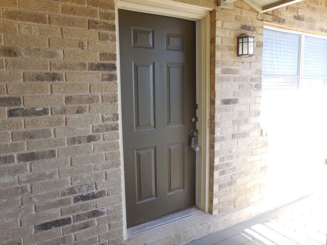 Building Photo - AUS8108 Dunn