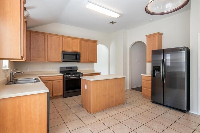 Building Photo - 1117 Alexandria Way