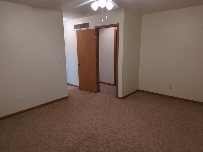 Building Photo - 1301 Jay St
