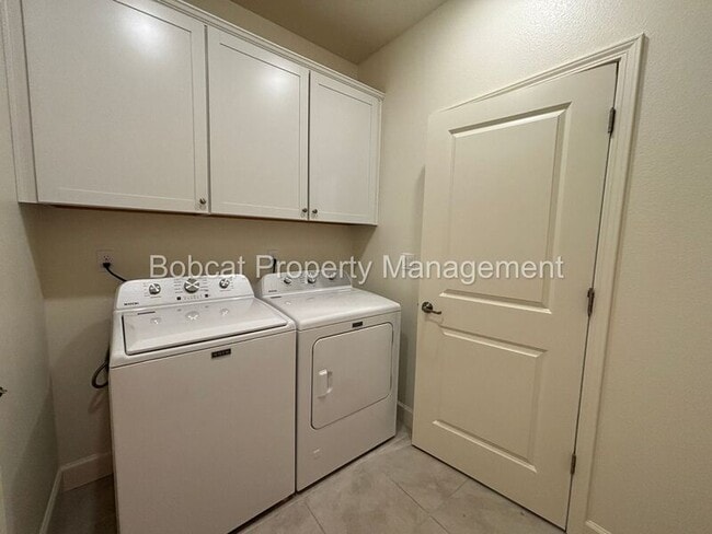 Building Photo - 1097 Dapple Dr