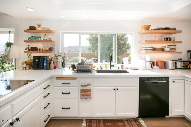 Building Photo - 947 Driftwood Cir