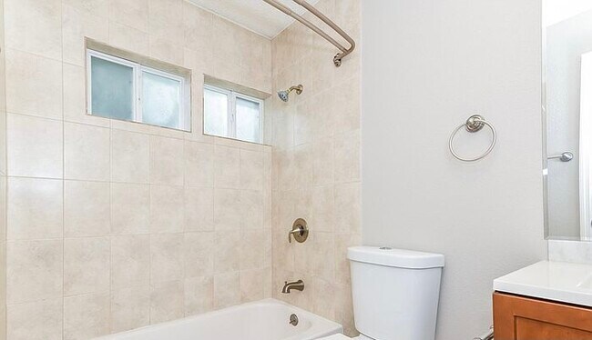 Building Photo - 1511 Indian Oaks Trl